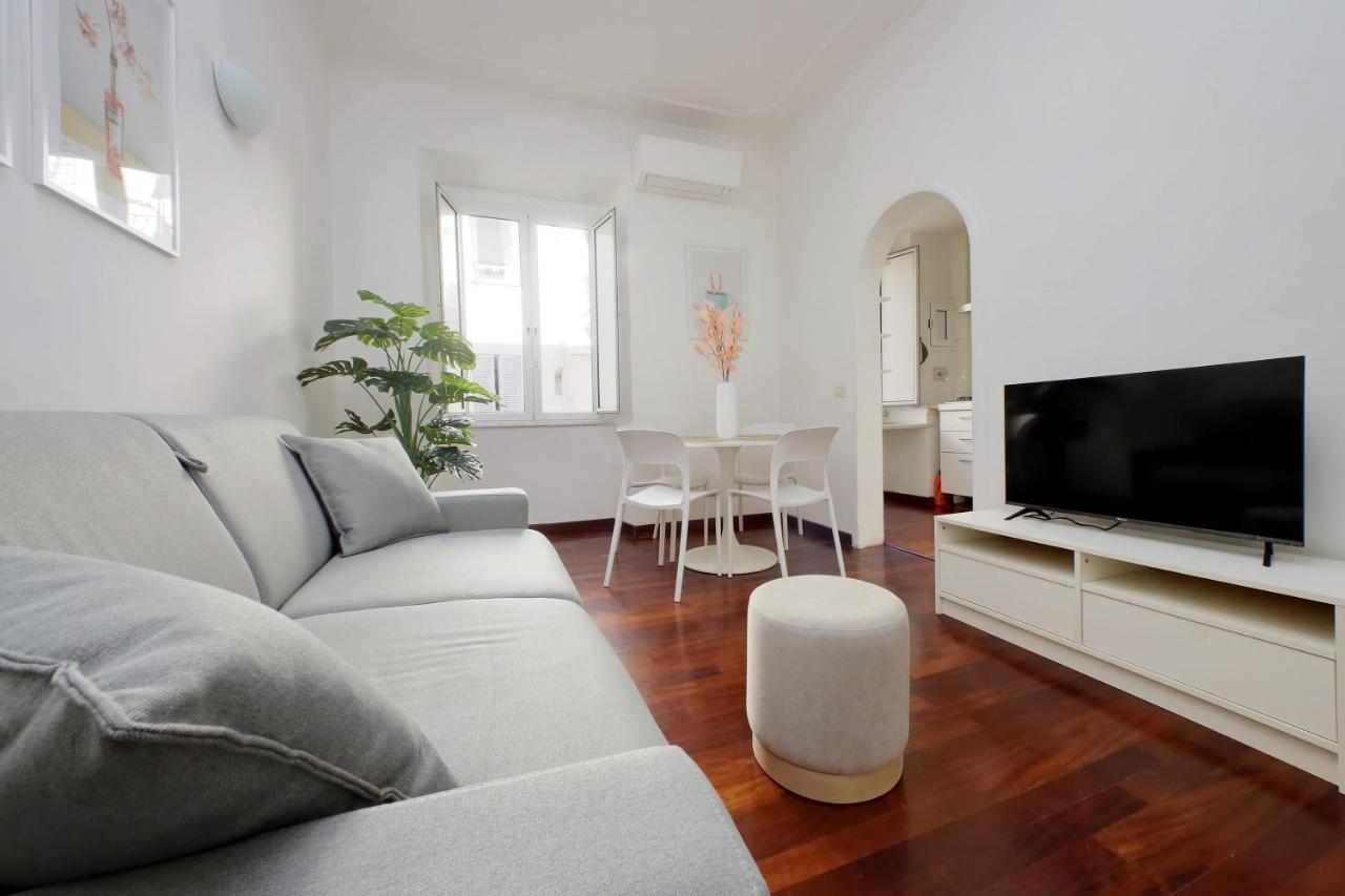 Domus Lou Elegante Appartamento In Trastevere Roma エクステリア 写真
