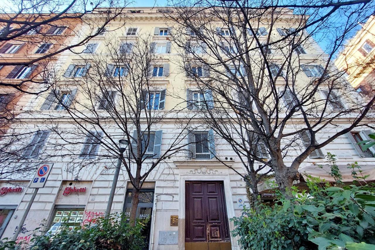 Domus Lou Elegante Appartamento In Trastevere Roma エクステリア 写真